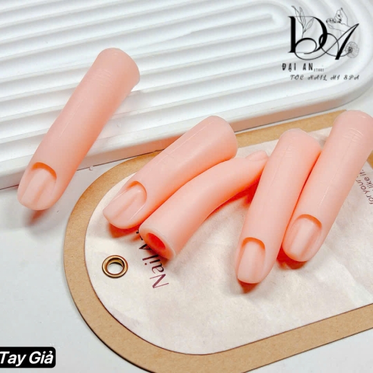 Sét 5 ngón tay giả học nail gắn nam châm 