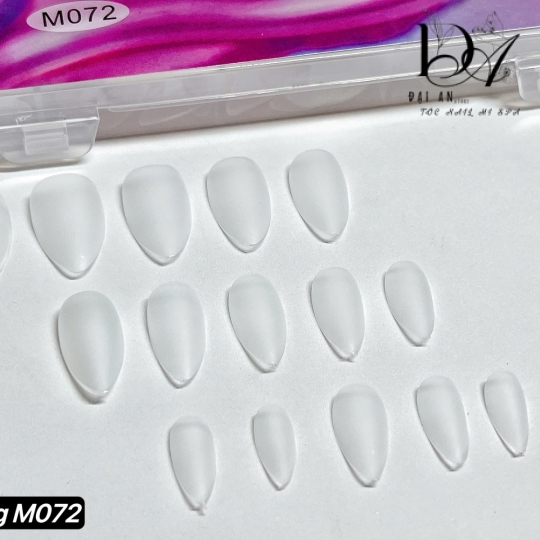 Móng M072