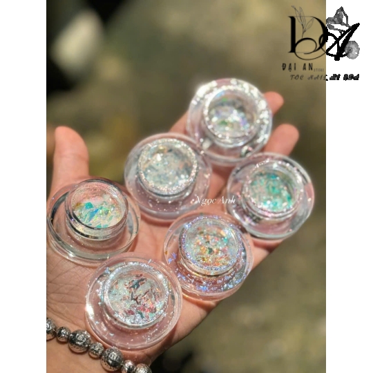 nail nhũ cực quang