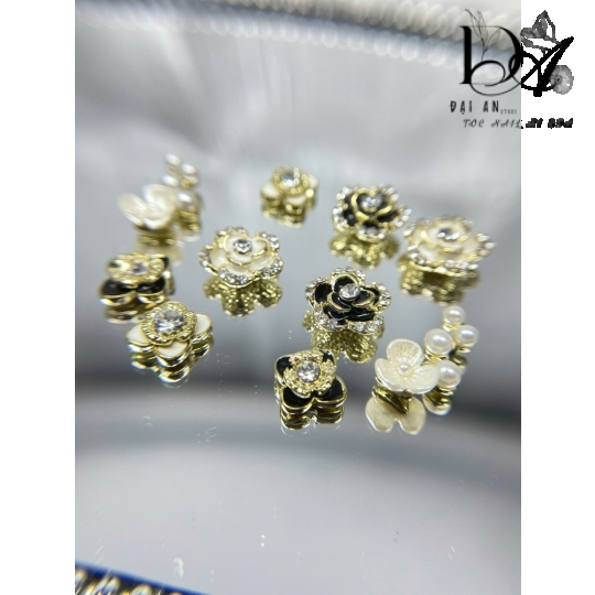 set charm nail