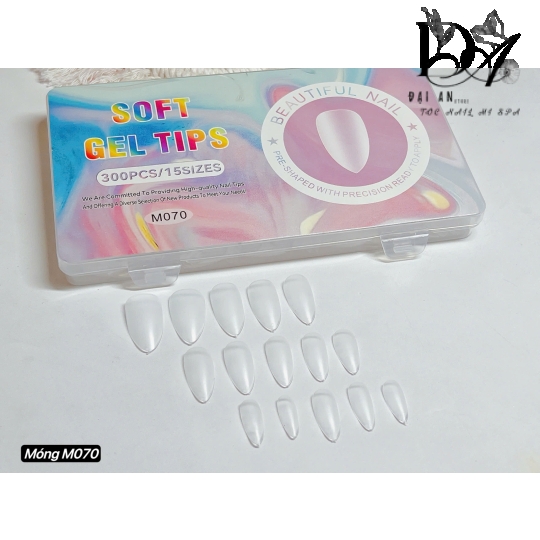 Móng M072